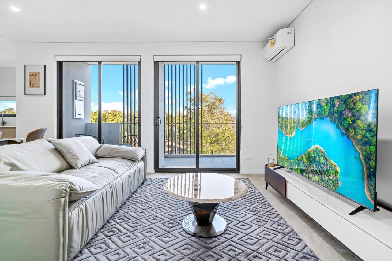 Urban Oasis In Heart Of Homebush ซิดนีย์ ภายนอก รูปภาพ