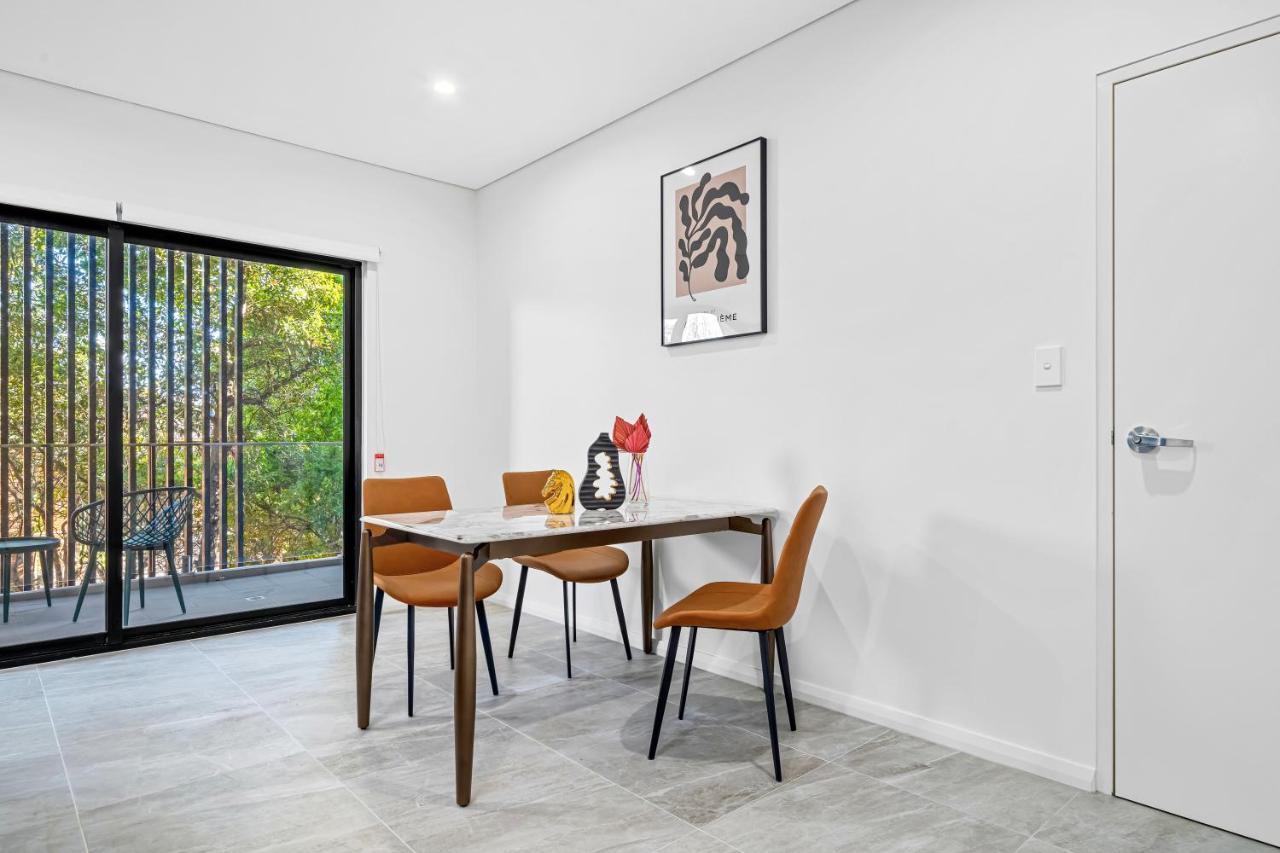 Urban Oasis In Heart Of Homebush ซิดนีย์ ภายนอก รูปภาพ