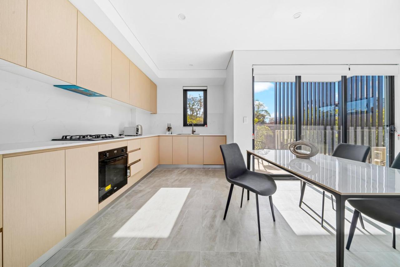 Urban Oasis In Heart Of Homebush ซิดนีย์ ภายนอก รูปภาพ